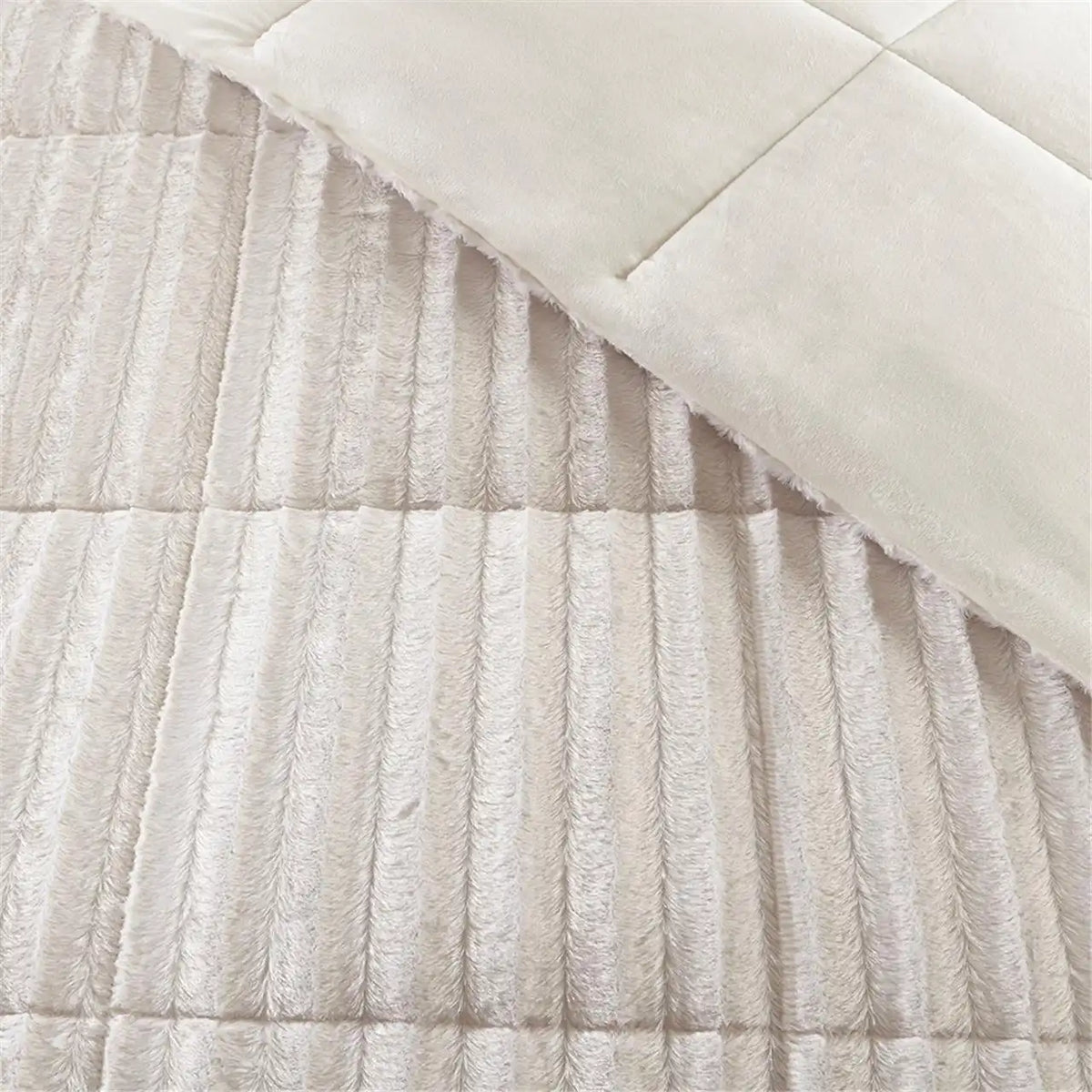 Duke Faux Fur Comforter Mini Set