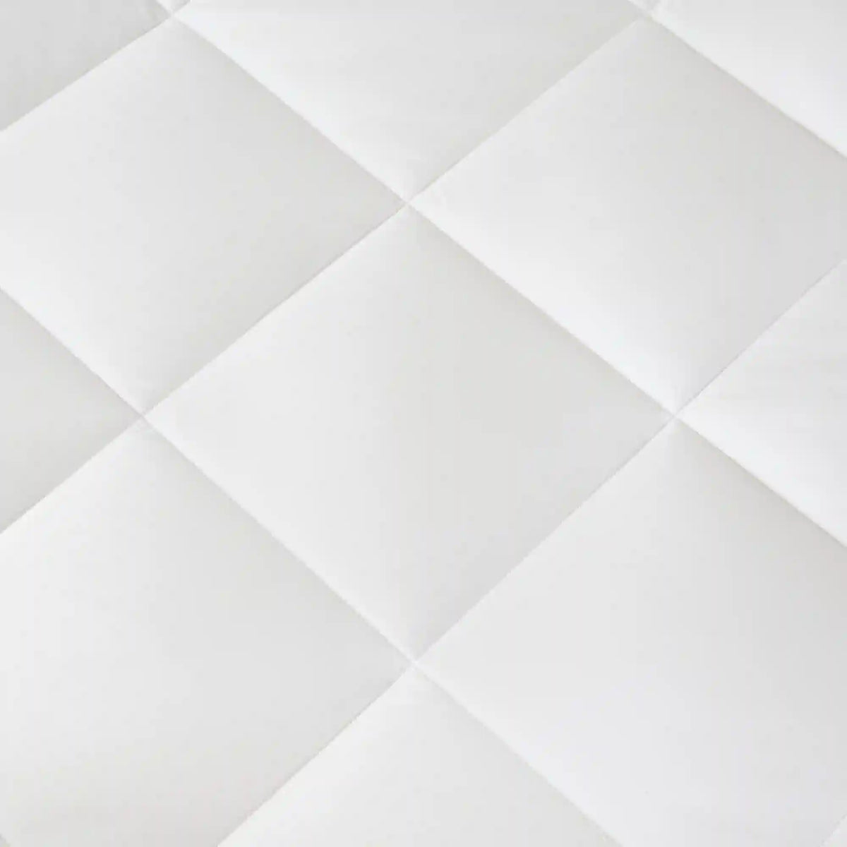 1000 Thread Count Cotton Blend Diamond Quilting Down Alternative Comforter