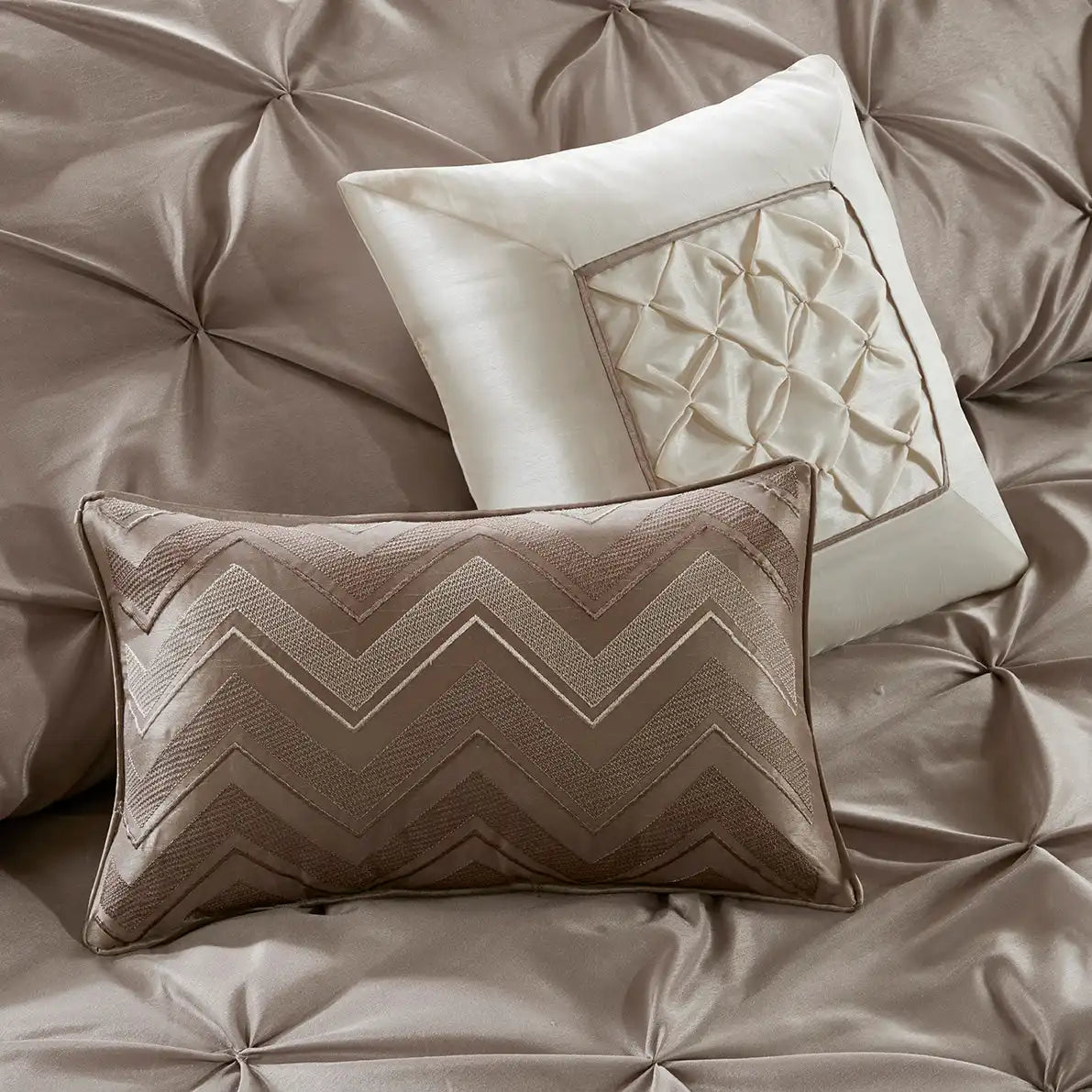 Joella 24-Piece Comforter Set Room in a Bag
