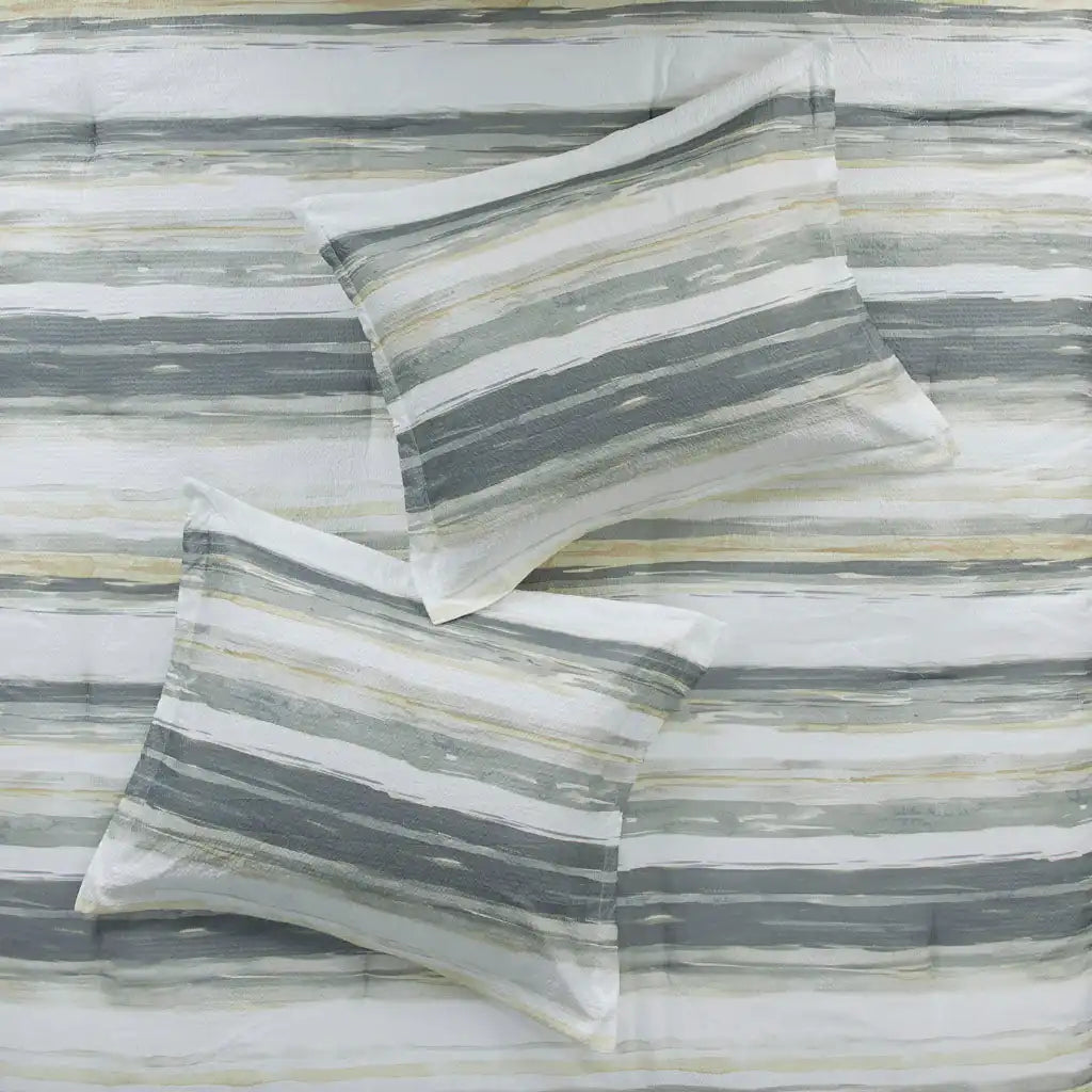 Marina 8-Piece Printed Seersucker Comforter Quil Set