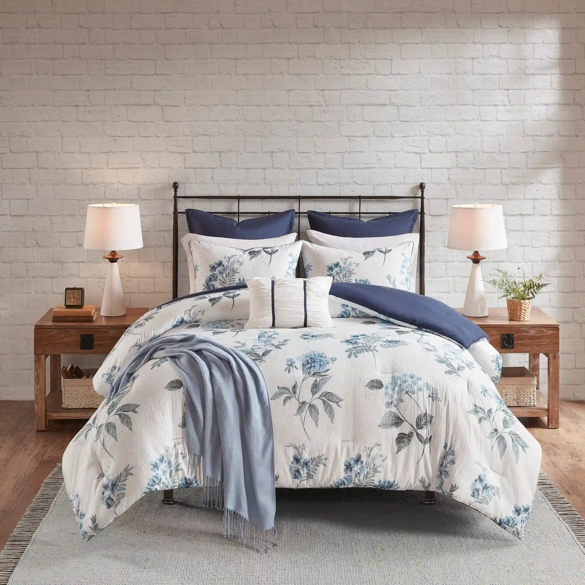 Zennia 7-Piece Printed Seersucker Comforter Set with Throw Blanket