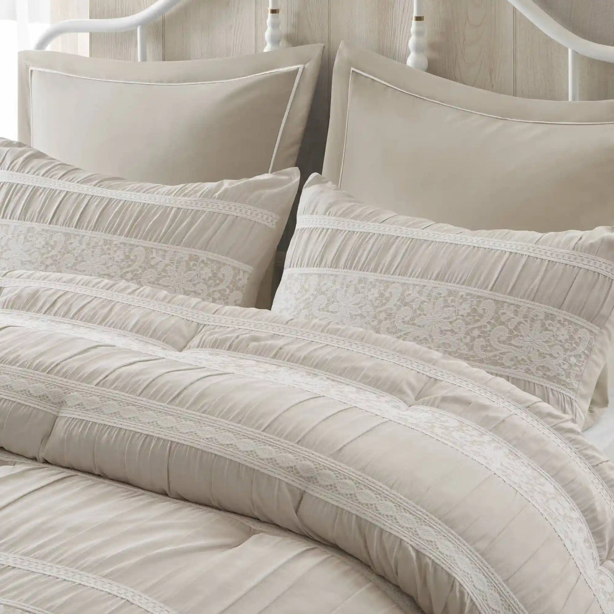 Perryn 7-Piece Jacquard Comforter Set with Decorative Pillow