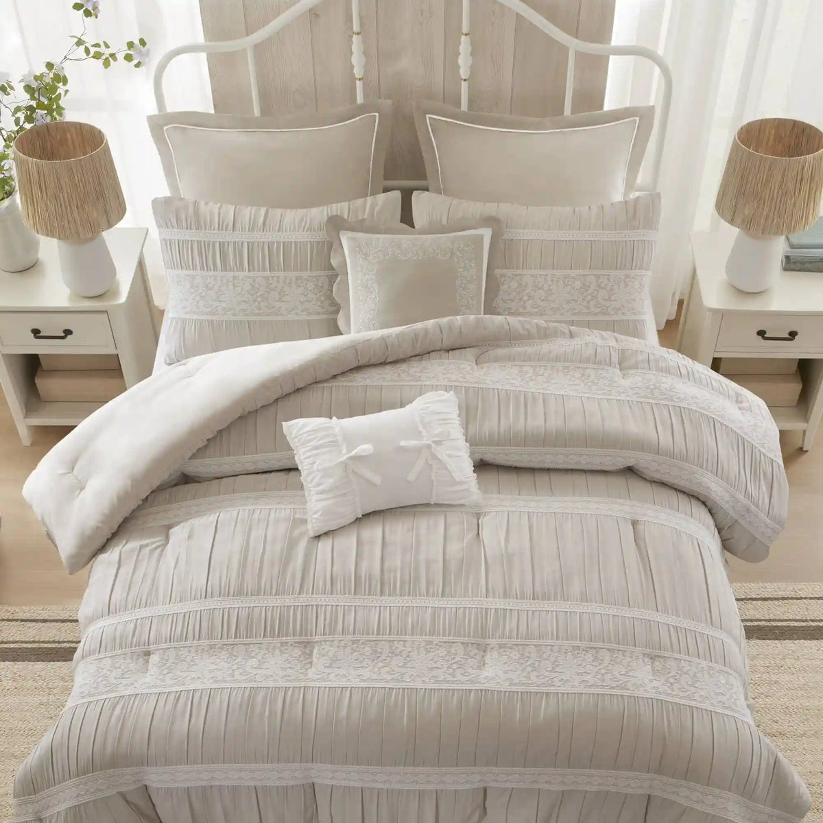 Perryn 7-Piece Jacquard Comforter Set with Decorative Pillow