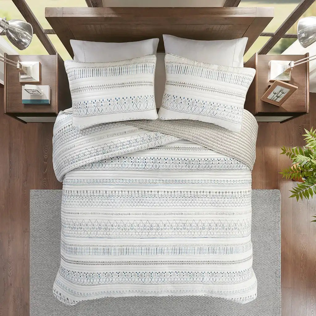 Fraser 3-Piece Printed Microfiber Seersucker Antimicrobial Quilt Set