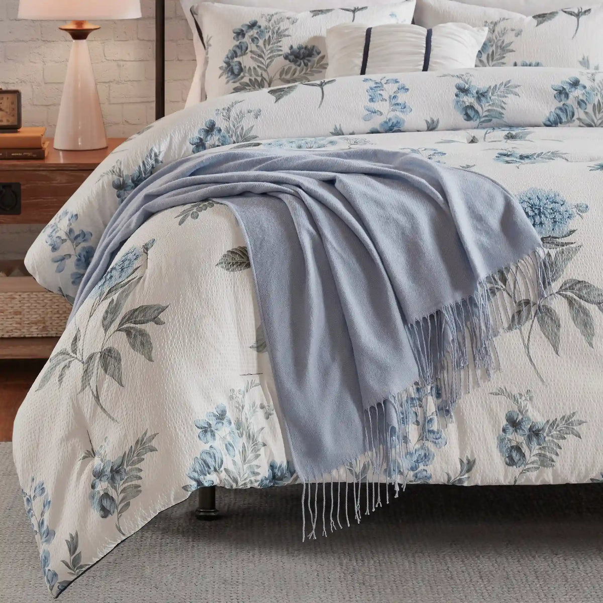 Zennia 7-Piece Printed Seersucker Comforter Set with Throw Blanket
