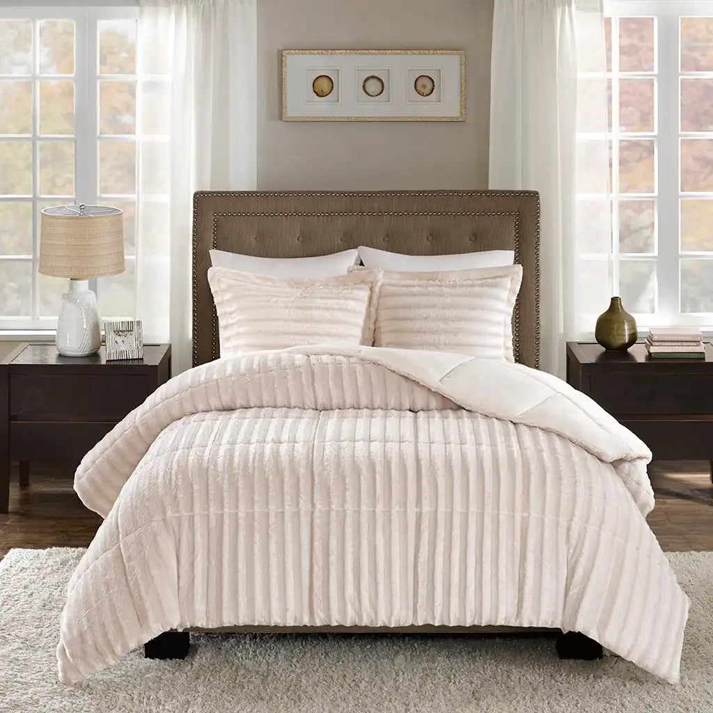Duke Faux Fur Comforter Mini Set