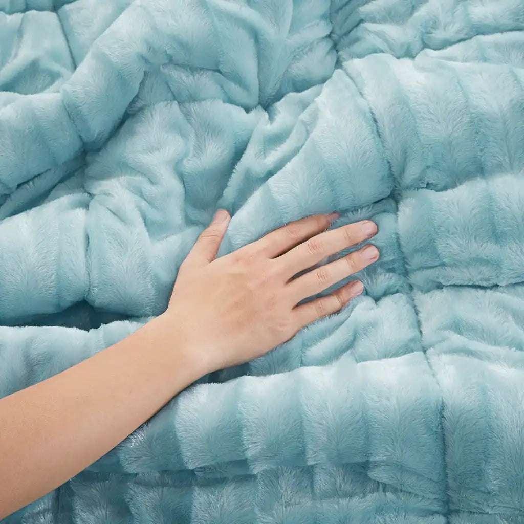 Duke Faux Fur Comforter Mini Set
