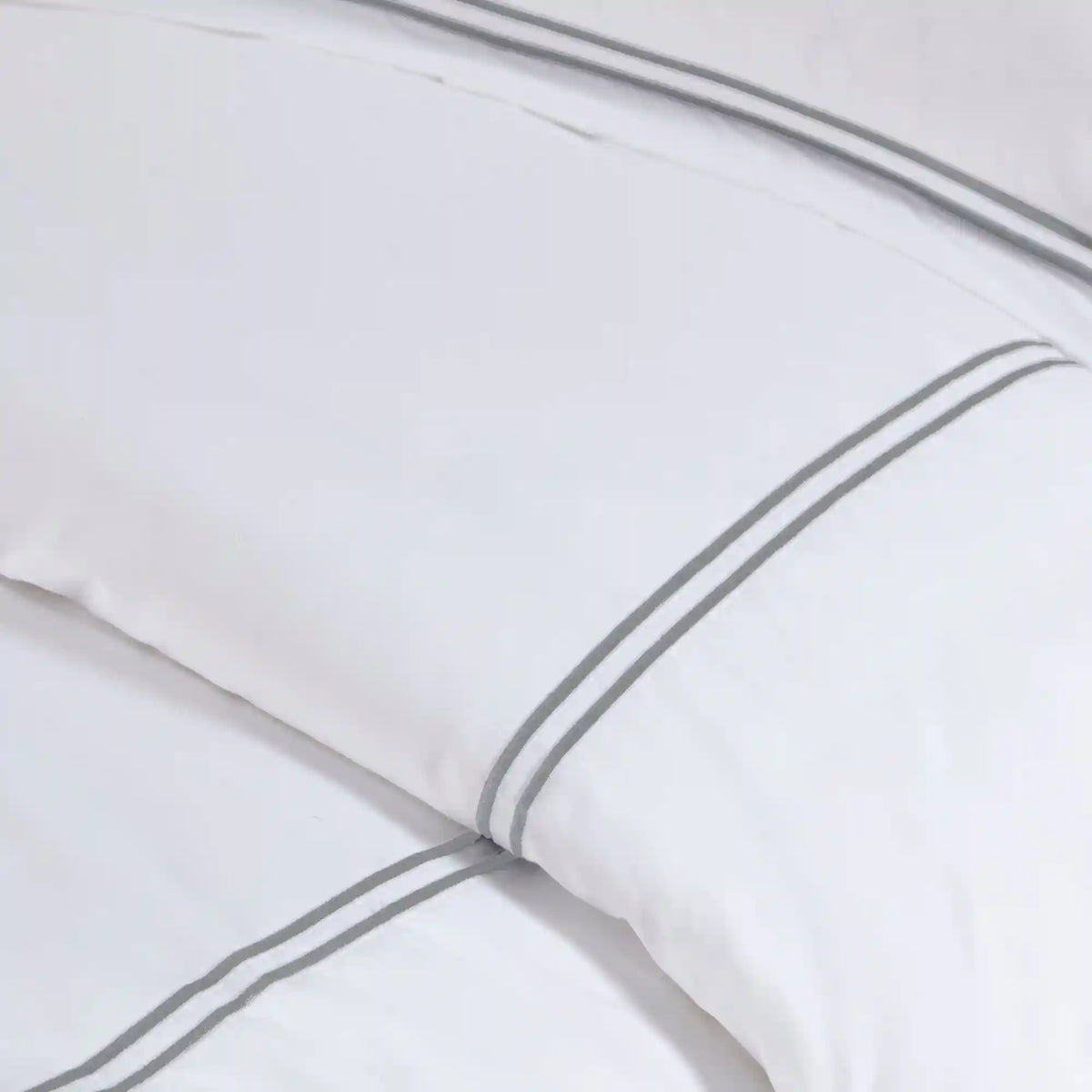 500 Thread Count Luxury Collection 100% Cotton Sateen Embroidered Comforter Set