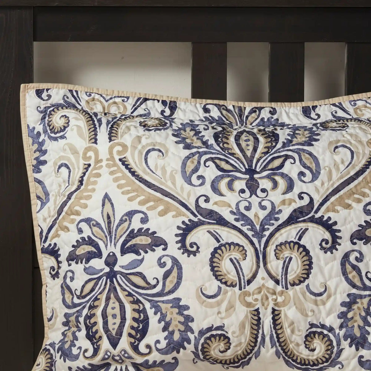 Cali 6-Piece Reversible Quilt Set with Throw Pillows